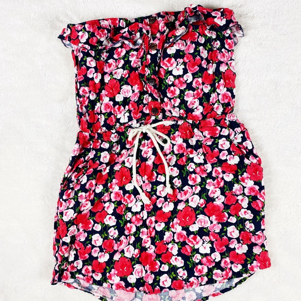 Papaya Synched Floral Strapless Short Dress 22” Length x 24” Width x 12” Across